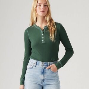 Levi's
Women's Jakob Long Sleeve Waffle-Knit Henley Top